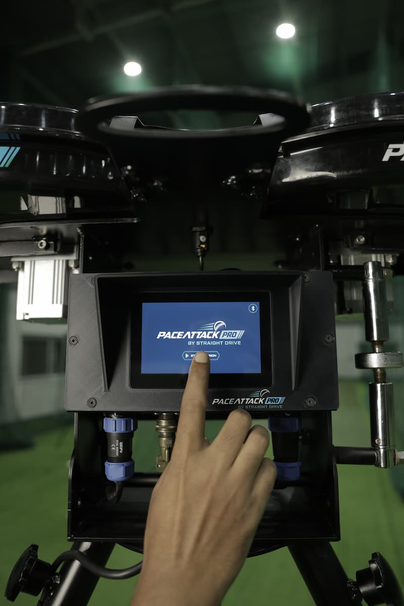 Touch-screen TFT on the machine.